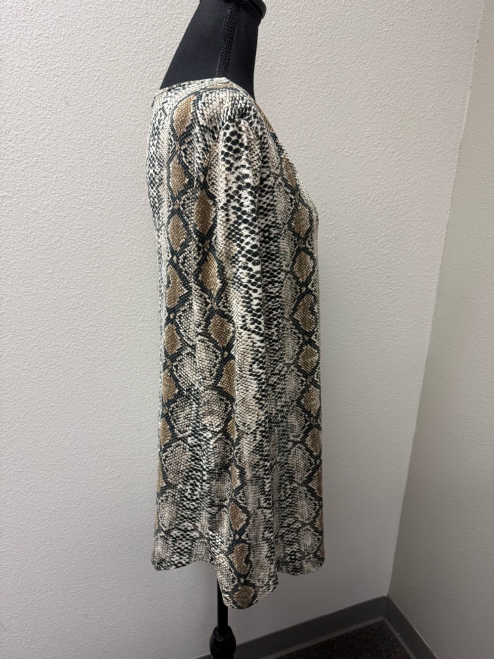 DUYOHC Snake Print Tunic Top XXL Long Sleeve Boho Stretch Blouse - Picture 6 of 9